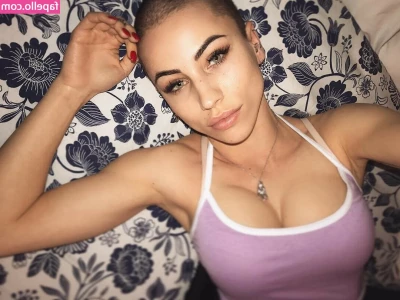 Gaelle Garcia Diaz [ gaelle-garcia-diaz ] - Wanna put them in your mouth 👅👀