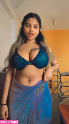 Lucky Elakkiya [ lucky-elakkiya ] - My public Snapchat was DELETED today  Someone kept reporting it so if