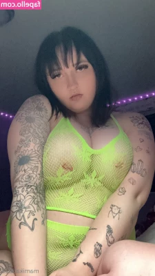 annagrace6038 - Hiii I missed yall  I got a ton of fun shots from a solo clown girl