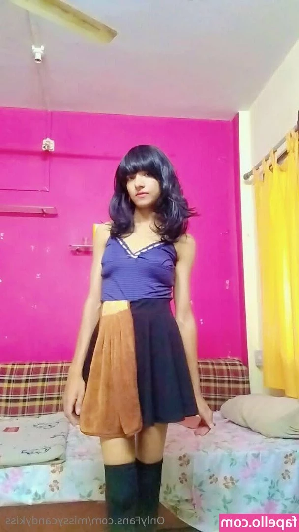 missycandykiss - Hey guys  Just an average mushroom head looking to share his