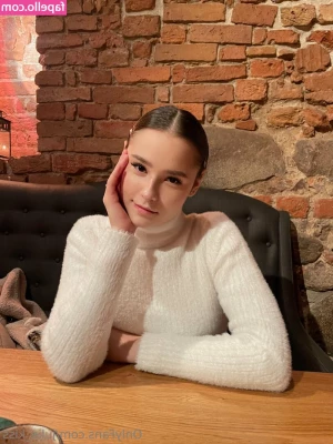 julia_kiss [ julia-kiss ] - Live in a few minutes!