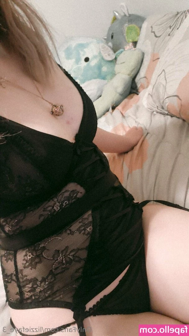 lizziefaye_3 [ lizziefaye-3 ] - my nipples  amp  pussy look so cute through this lace