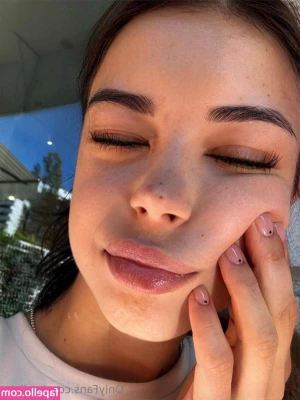 mollylo - It was so nice to feel her warm body against mine <3 Remember the