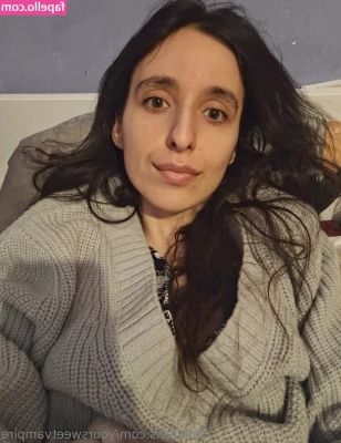 yoursweetvampire - I blinked  my pc is breaking so take some cute pics