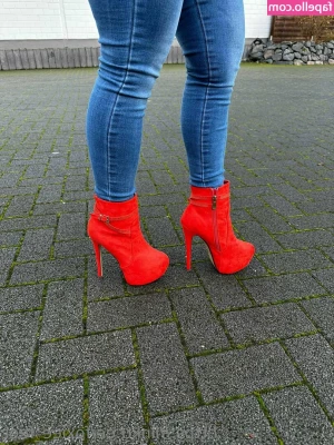 foxieefeetfree - En general   Qué vibra te doy      IN GENERAL  WHAT VIBE DO YOU GET