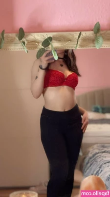 blossomprinxess - Naughty little masturbation video up for sale  25 dm me to purchase