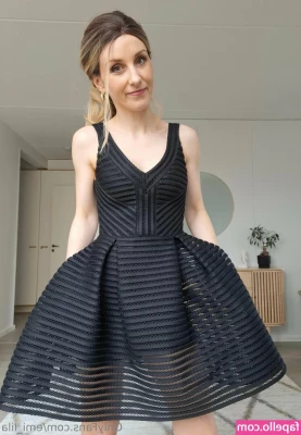 emi_lila [ emi-lila ] - get ya a girl who can give herself a tit hickey ;))