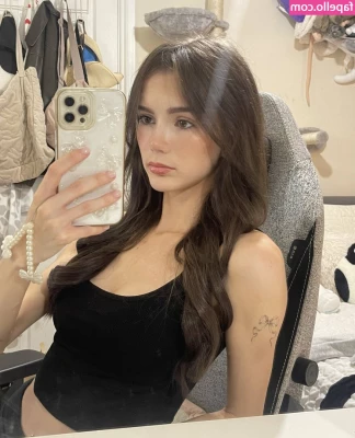 Hollsbeauti - Watch me cum with my bunny tail in my tight ass   I wish I was