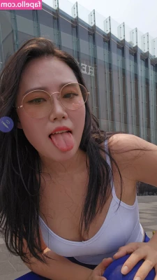 Yuggie_TV [ yuggie-tv ] - hiiii sexy ppl im so so sorry ive been mia ive had a lot a lot going