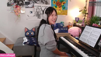 Yuggie_TV [ yuggie-tv ] - what was the first thing you saw? 🥺