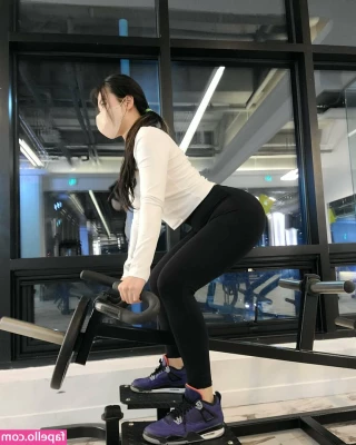 Yuggie_TV [ yuggie-tv ] - So soft, so seductive, so ready to be worshipped.