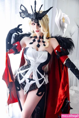 Larissa Rochefort [ larissa-rochefort ] - Can you guess what made me so wet