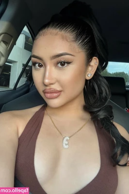 elara777 - Would you suck my tits if I did this