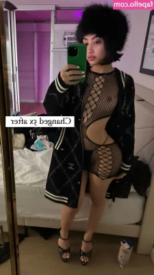 elara777 - Pidiéndole a mi amigo que me grabe jalandome la verga después de