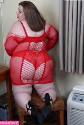 wendymeadows - Get yourself some discounted feet filth in the DM’s today!!