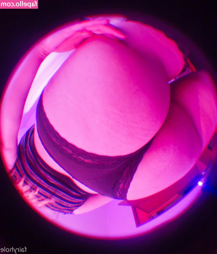 fairyhole - ANGELIC SIN VIDEO STRIPTEASE   If you missed the full photoset 