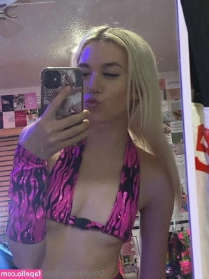 pollybluefree - Whos licking this whipped cream off  jennafeuer and ending with my