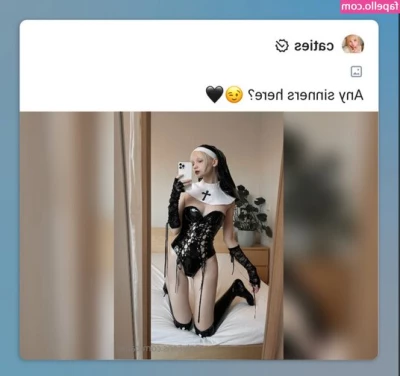 catiesgamer [ catiesgamer-1 ] - This is what a horny slut looks like
