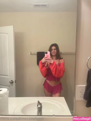 bailey.smith [ bailey-smith-1 ] - Don t forget to like and comment on my posts   Let me know what kind
