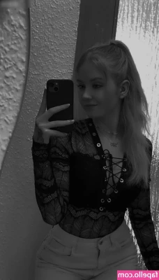 Sina manuela [ sina-manuela ] - In this pic, I logged into my account and I see that you are not
