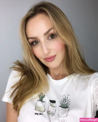 Alicia Joe [ alicia-joe ] - Happy Titty Tuesdays