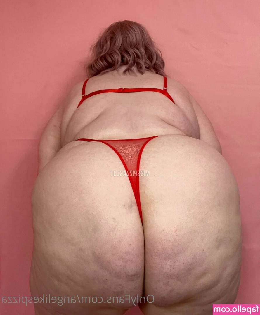 angelikespizza - I'm sooo hot & horny please fuck me silly daddy 🤤