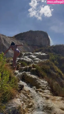 Shanti Tan [ shanti-tan ] - Csodaszép hétvégét  Kinek lesz ma szex