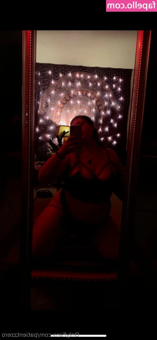  [ patientzzero ] - I'm LIVE on #Fanscope: Ice cream break before class