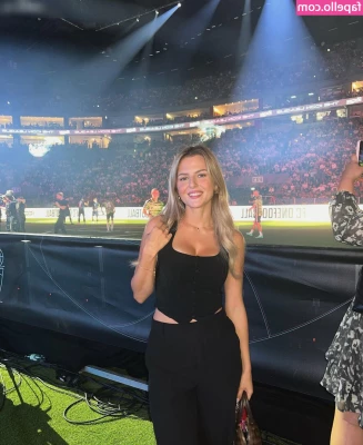 Melina.msxou [ melina-msxou ] - Join the fun   follow https onlyfans com goldentier c58 and dive into