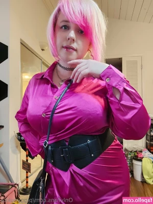 piggynukka - Can you help me stretch?