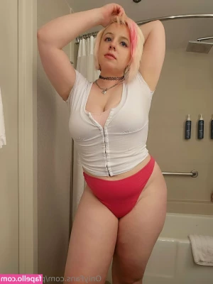 piggynukka - YOU LIKE ME TWERKING & PLAYING WIT MY PUSSY WHILE MY BUTT-PLUG