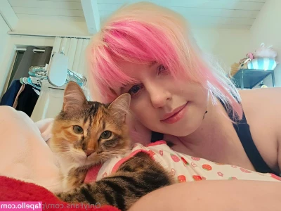 piggynukka - 💣🔞She is Lorean a girl with a big soul waiting for you on her