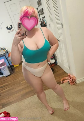 piggynukka - which position would you eat me out in   1 2 3 or 4  like  amp 