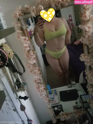piggynukka - Another day another opportunity to gain and show off my growing body