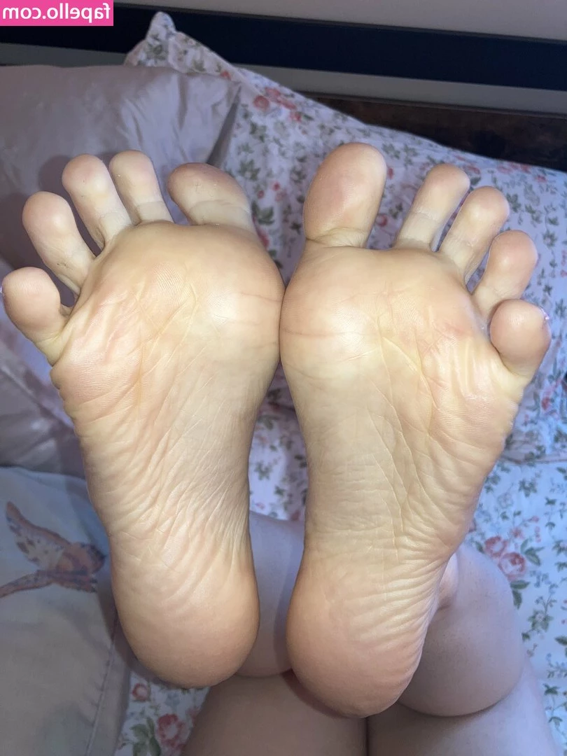 GoddessAmanda - End your weekend with a bang and cum to these sexy