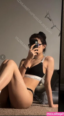 Irene Wong [ irene-wong-1 ] - come and lick vodka from my tits
