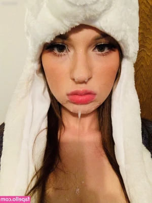 Anna Blossom [ anna-blossom ] - Think you can fit? 😘