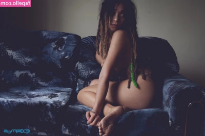 Kat TaylorSaydie [ kat-taylorsaydie ] - message me for the video