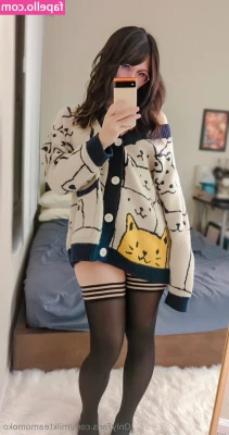 milkteamomoko - i’m considering making a VIP page :) higher sub price but NO