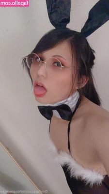 milkteamomoko - POV  you get to pick which hole you wanna fuck