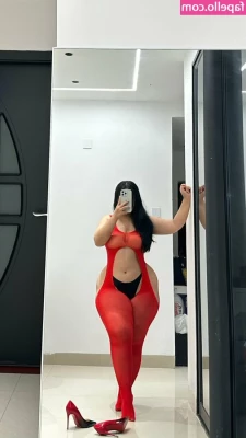 B742741 - call me your goddess