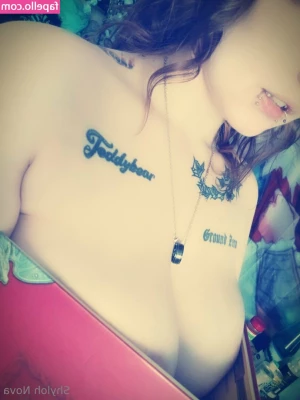 shylohnova - hey guys  do you like red underwear