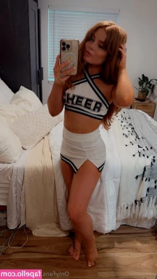 bellfreya - New outfit  dont confuse my cuteness with my dominance
