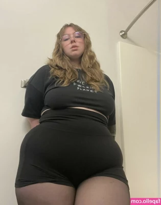 Peachydeluxx - Don t judge a man until you walk in his shoes  I m just doin  my time