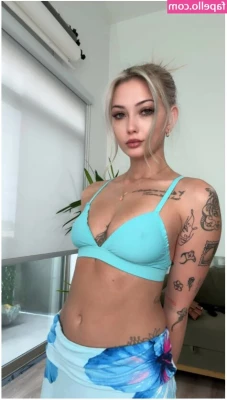 Sammy.1am [ sammy-1am ] - Caress me love me