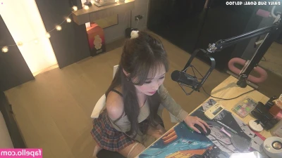 hello_kiko [ hello-kiko ] - Tip me $150 and I'll make you a one of a kind Sophia original video