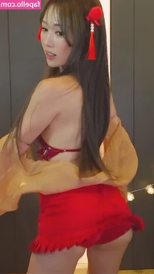 hello_kiko [ hello-kiko ] - How you guys doing today? I’d be doing a lot better if you left a