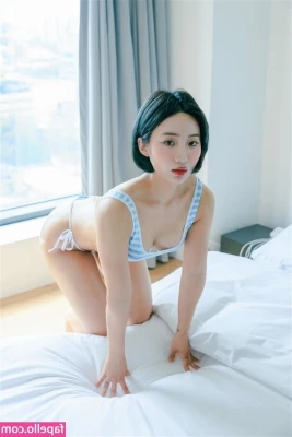 2xzxzxz2 - This thong at this angle