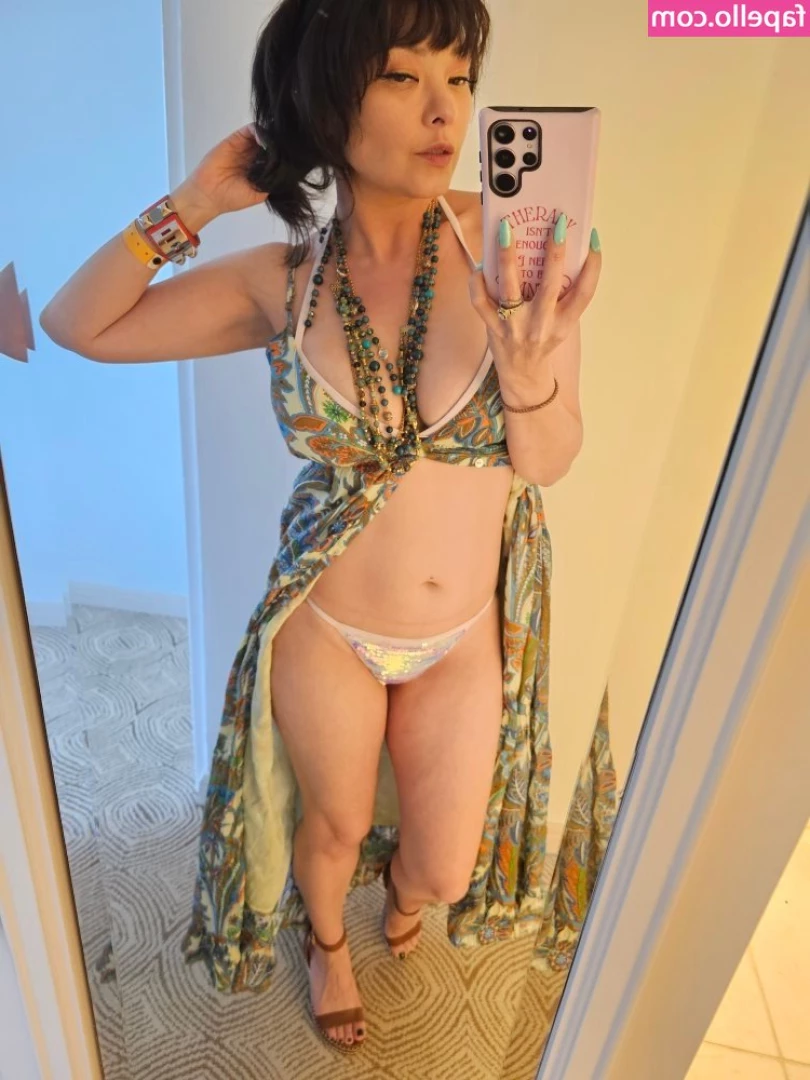 Ani-Mia - Let s have some fun before the wifey comes home