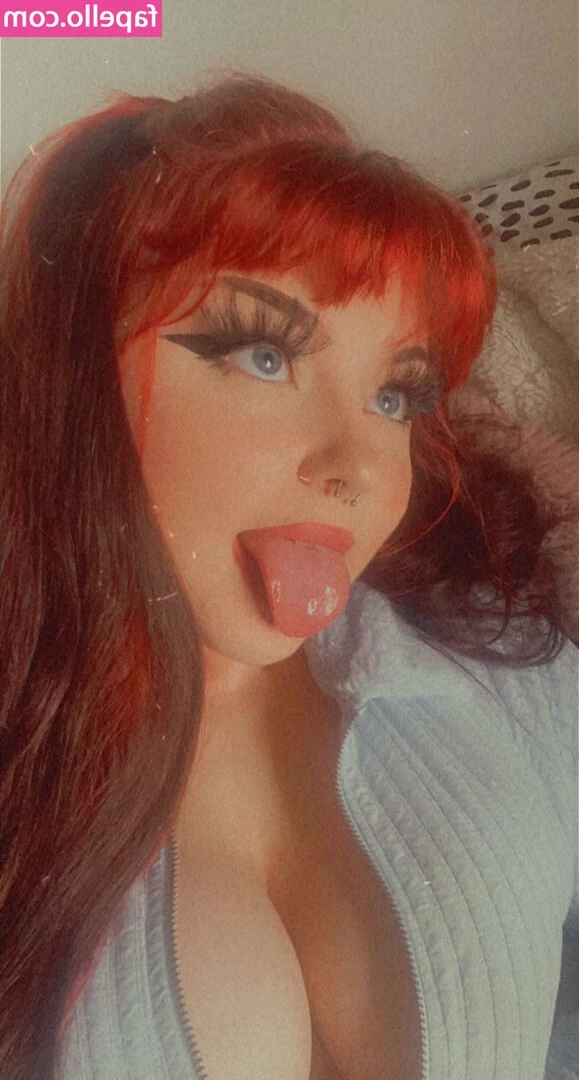 Holyhollyphoebe - Who wants to play some games with me